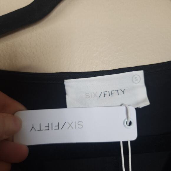 Six/Fifty Batwing Sleeve Empire Waist V-neck Blouse in Black Size S - Picture 7 of 8